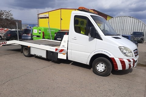 Towing vehicle - Mercedes Sprinter 906